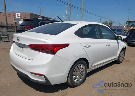 2018 Hyundai Accent Se z USA, uszkodzony, nr VIN 3KPC24A30JE026596